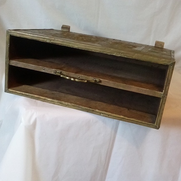 Victorian newspaper - magazine pub scene case wood & brass rack circa 1930 - Picture 3 of 9